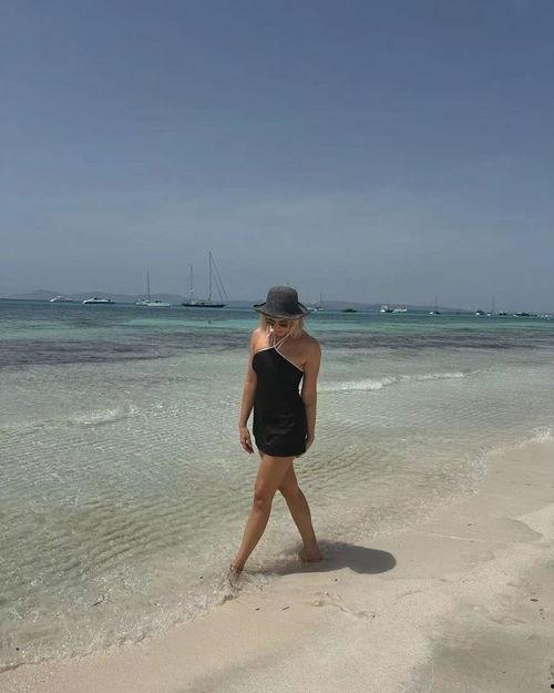 明星海滩,璀璨海景与星光熠熠的度假胜地